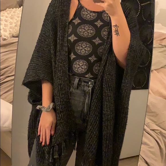 American Eagle Outfitters Sweaters - Boho American Eagle Sweater Kimono